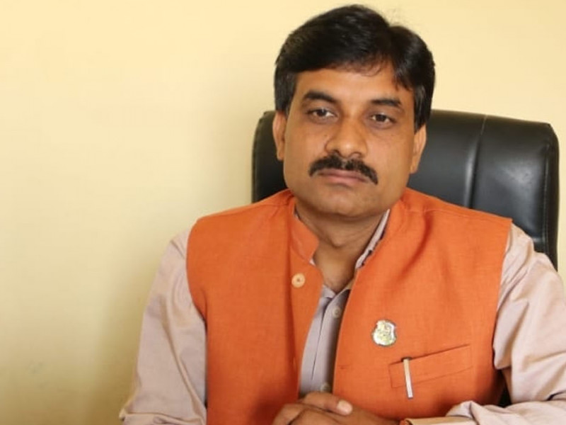 परिवारवाद, नातावाद र जातिवादभन्दा माथि उठ्न नसकेका महन्थ ठाकुर